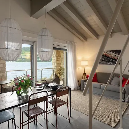 Sunset Бренцоне-суль-Гарда