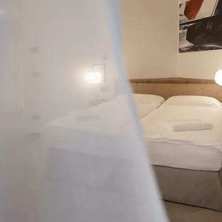 Sunset Бренцоне-суль-Гарда