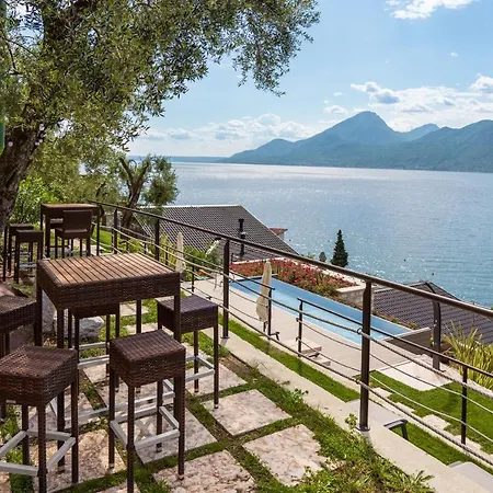 Sunset Daire Brenzone sul Garda